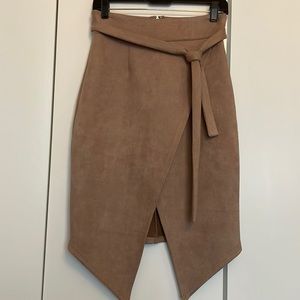 Gorgeous Suede skirt with asymmetric slit
